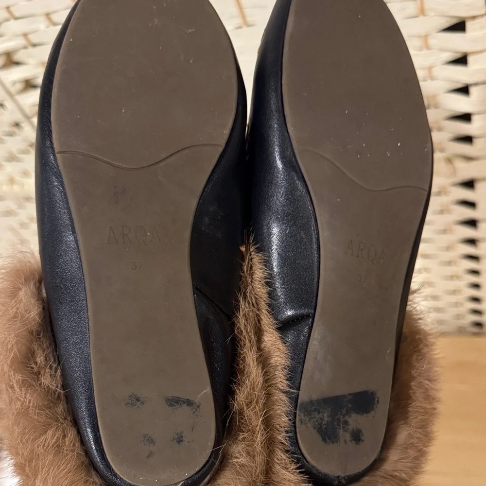 Amazon Black and Brown Fur-Lined Mules - Picture 7 of 8